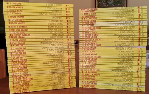Lotto libri giallo - 72,