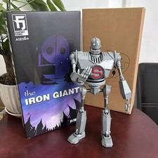 The Iron Giant Super Cyborg 30cm Action Figure Il Gigante di Ferro Super7 Anime