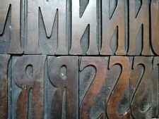 CARATTERI TIPOGRAFICI IN LEGNO