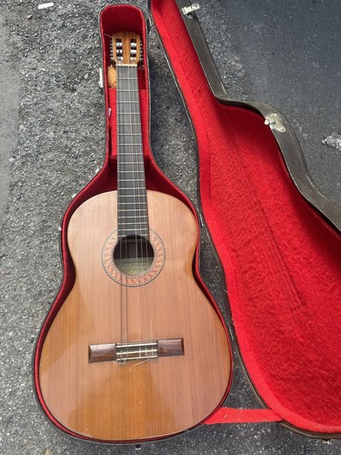 Chitarra classica spagnola