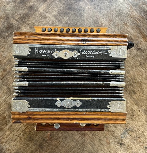 Fisarmonica howard made in - howard,