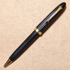 Penna a sfera extra della