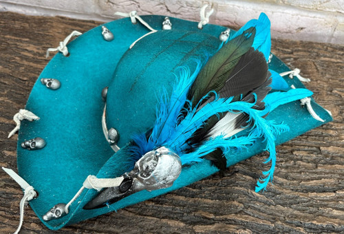 Turquoise distressed pirate - distressed,