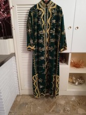 Vestito arabo  donna di velluto verde vintage