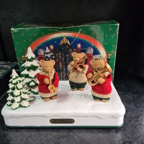 Wonderland bear band - wonderland,