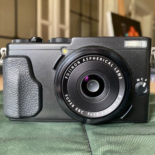Fujifilm x70 megapixel - x70, 16,3