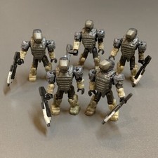 Lotto 5 figurine e 5 Gun Mega