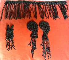 4 antiche applicazioni ricami giaietto da abiti primi 900