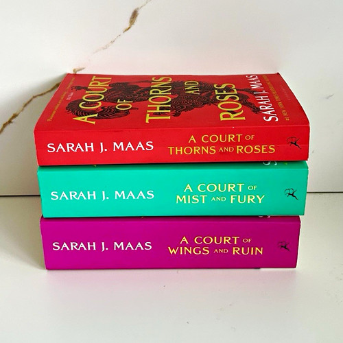 Sarah maas court - a,