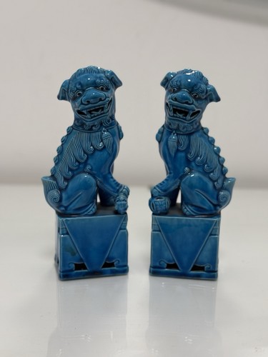 Antiche statue cani - , pho
