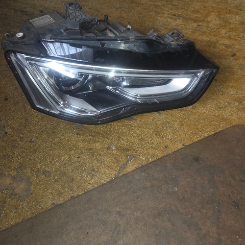 Audi anno 2014 - 8t, faro