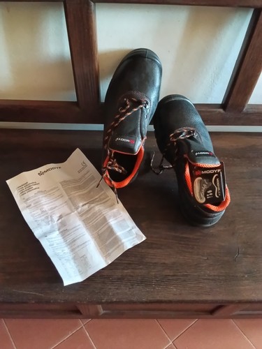 Scarpe antinfortunistiche