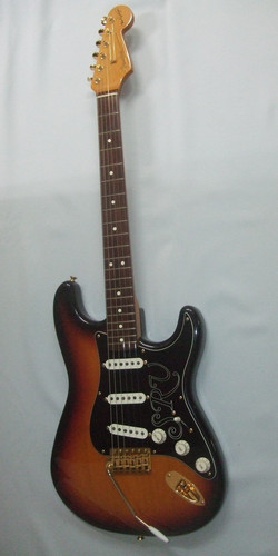 Fender stevie ray vaughan - fender,