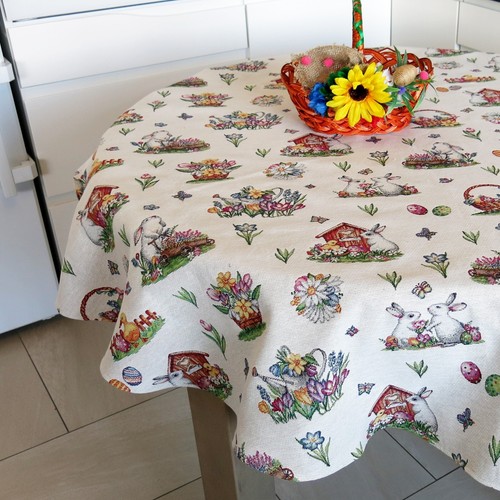 Tovaglia pasquale con fiori