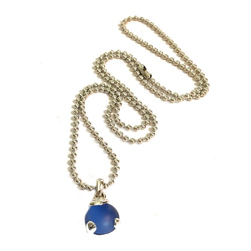 Collana con ciondolo - , in