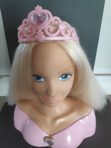 Barbie tête coiffer - barbie,