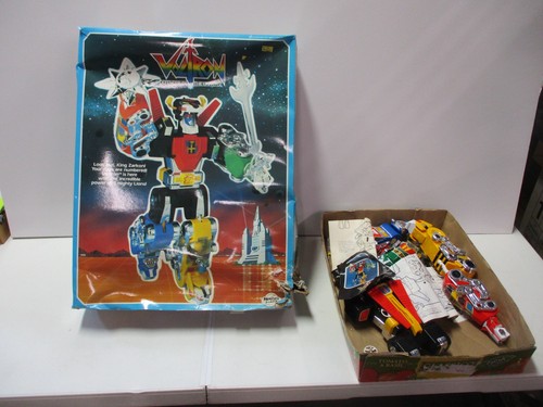 Figurina voltron defender - voltron, of