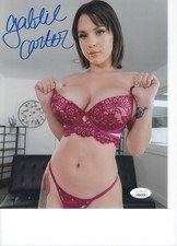 Gabbie Carter FOTO FIRMATA 8X10 #36 modello internazionale viene fornito con adesivo JSA