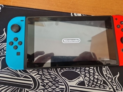 Nintendo switch con joy - con, joy-con
