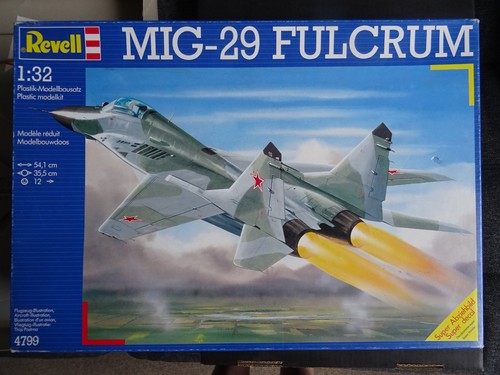 Revell 4799 mig 29 - 1:32, mig-29