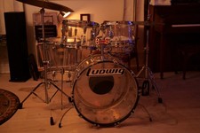 Batteria Ludwig Vistalite 1973 trasparente