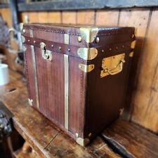Baule a cubo antico in pelle di lusso inglese fatto a mano - tavolino perfetto.  