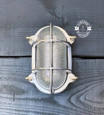 Lampada da parete industriale