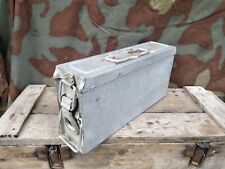 WW2 Cassetta portamunizioni  tedesca  patronenkasten  M 41 manca leva chiusura