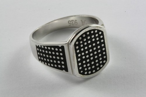Anello uomo con pietra nera - con,