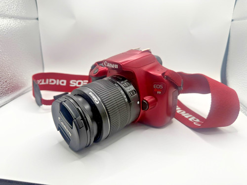 Kit fotocamera reflex digitale