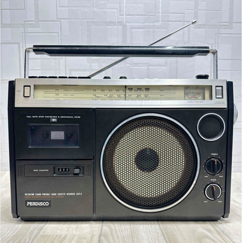 Hitachi trk 5240 boombox radio - trk-5240,