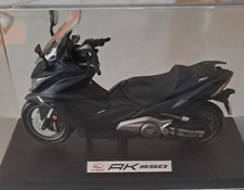 Modellino Kymco AK 550 nero