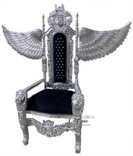 Trono da re con leoni alati in