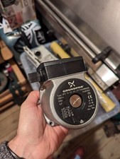 Gruppo di continuità Grundfos 15-50 