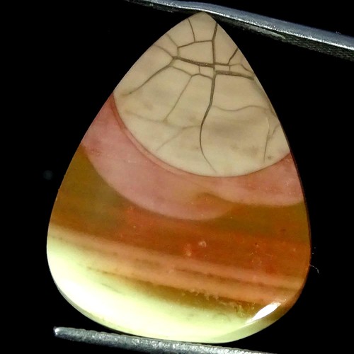 Pietra preziosa cabochon
