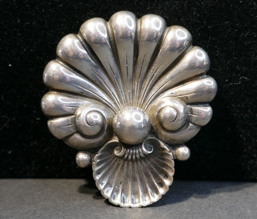 Ciondolo spilla conchiglia