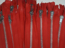 LOTTO 25 PZ CERNIERE ROSSO 18 CM LAMPO ZIP CATENA 5 x JEANS FONDO MAGAZZINO