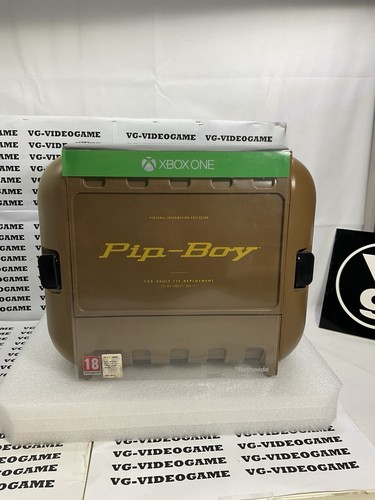 Fallout pip boy collector - fallout,