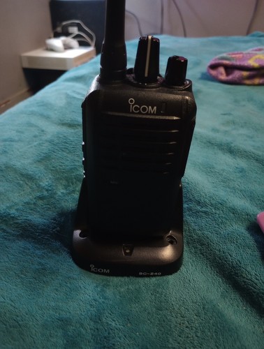 Icom v3mr radio - icom,