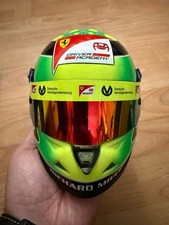Casco 1/2 Mick Schumacher 2019