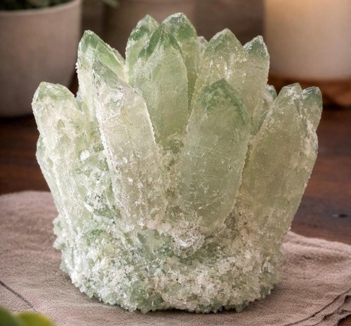 Pale green quartz - quartz, crystal