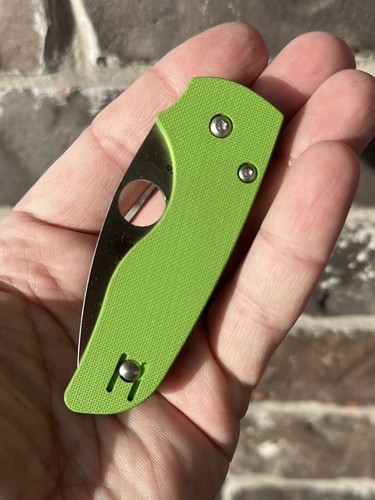Raro spyderco lil - native, neon