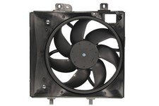 Engine radiator fan for