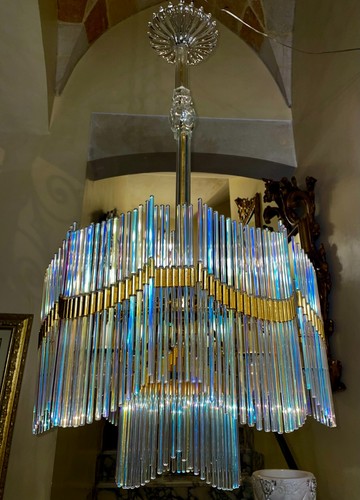 Celebre lampadario progettato