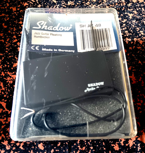 Humbucker galleggiante per