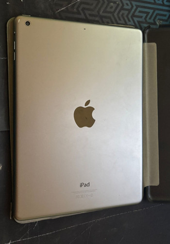 Apple ipad air a1474 1 - 1,