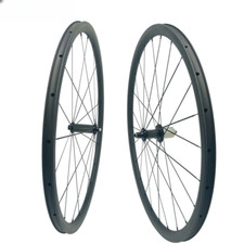 Ruote 700c in fibra di