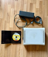 Xbox 360 funzionante + Guitar Hero World Tour (disco) + 2 joystick