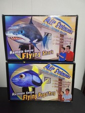 Set 2 nuotatori d'aria telecomando squalo volante / regal tang NUOVO 2015