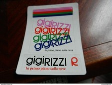 13.2) ADESIVO PUBBLICITA' GIGI RIZZI COPPIA DI ADESIVI FORMATO 12 X 15,5 Cm CIRC